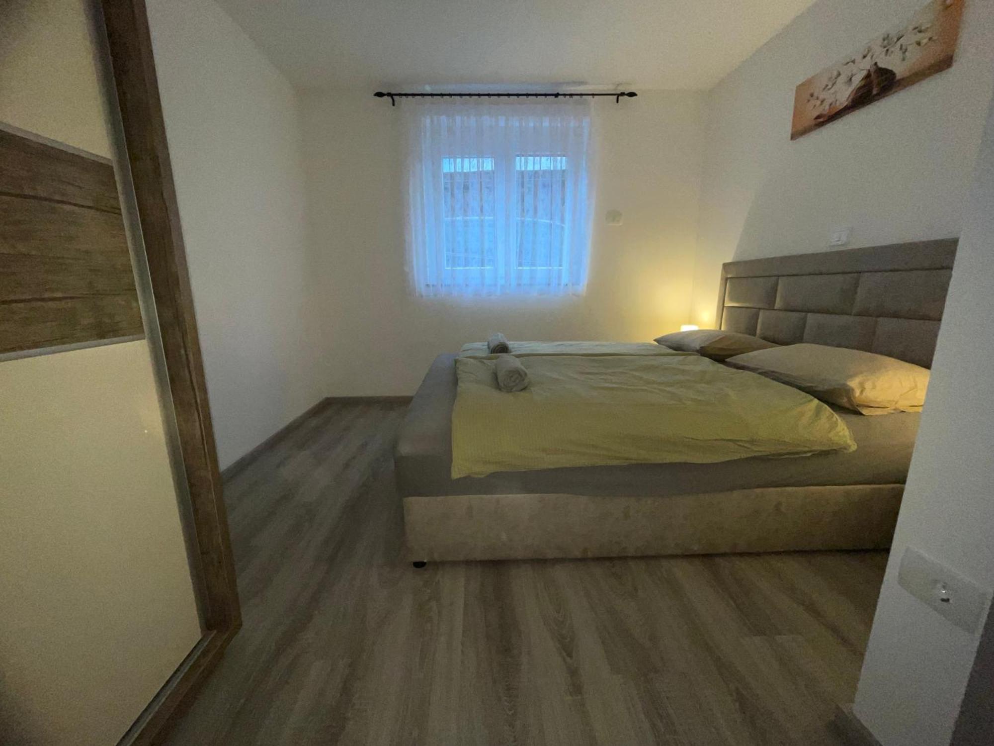 Apartma Dzana Zaga Ngoại thất bức ảnh