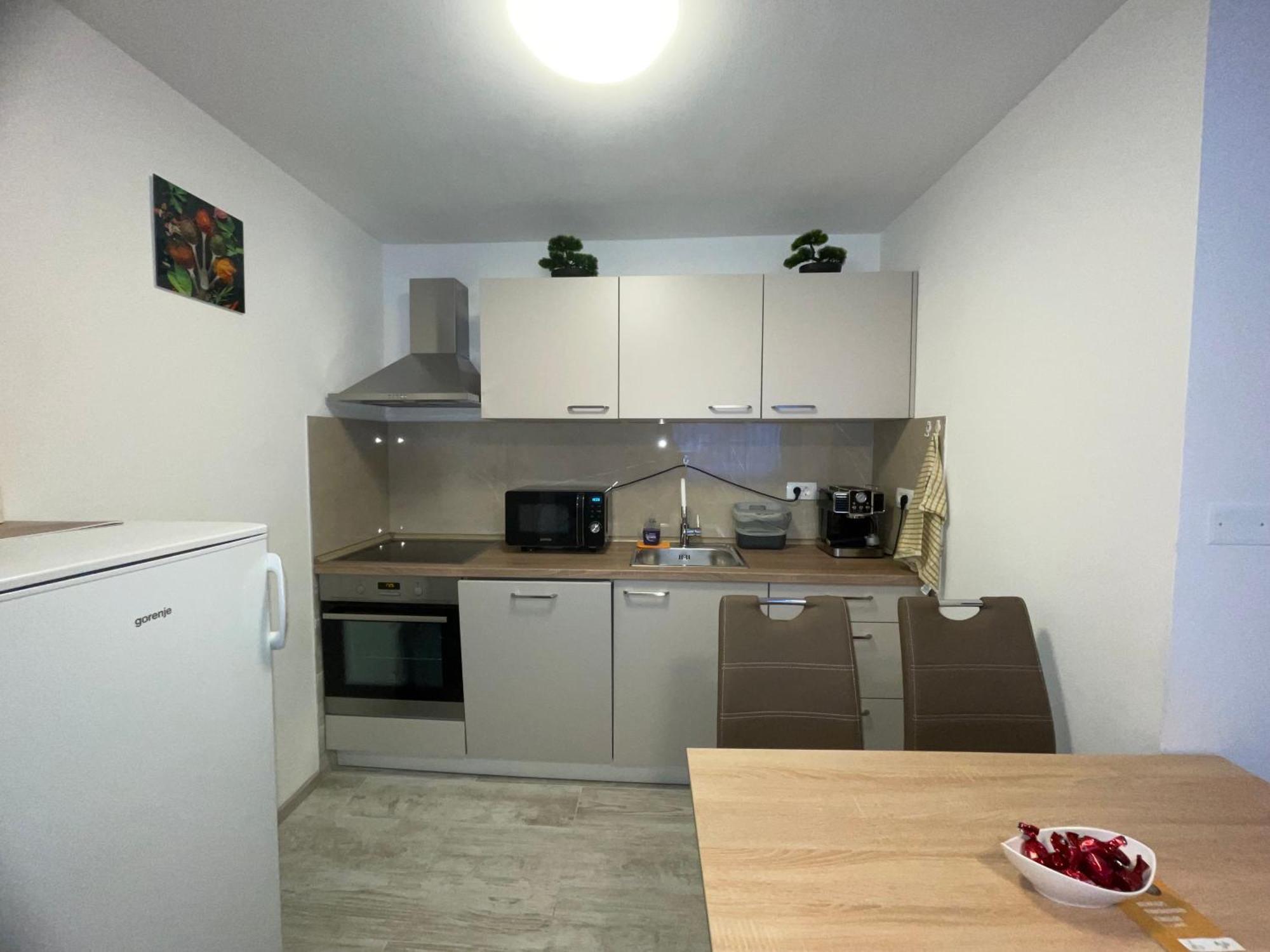 Apartma Dzana Zaga Ngoại thất bức ảnh